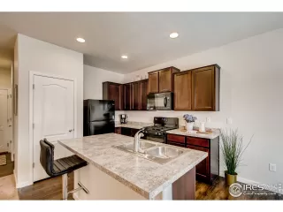 Photo #4: 909704 Listing