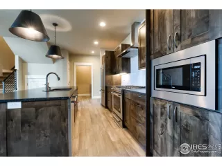 Photo #4: 909717 Listing 