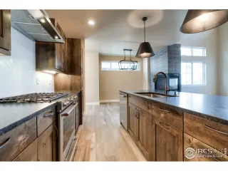 Photo #6: 909717 Listing 