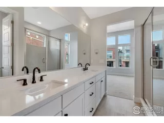 Photo #6: 909736 Listing 