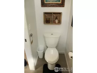 Photo #5: 909824 Listing