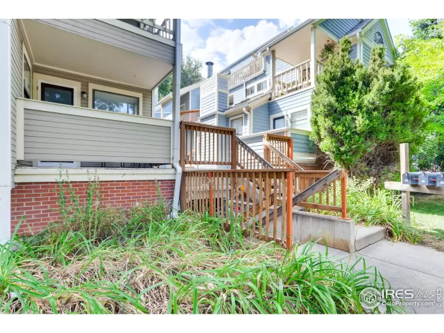 MLS: 909832 Condo For Sale