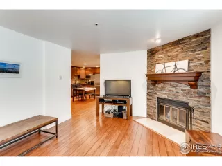 Photo #6: 909832 Listing