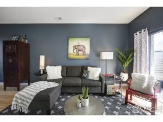 Photo #6: 909858 Listing