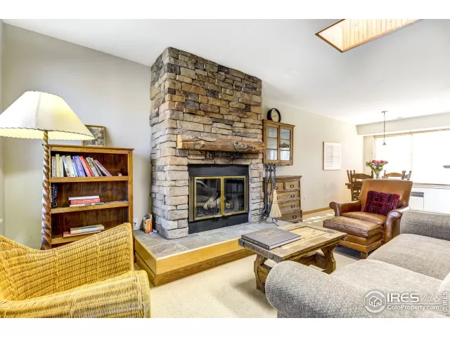 MLS: 909876 Condo For Sale