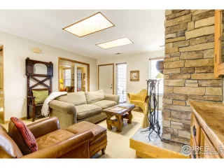 Photo #5: 909876 Listing