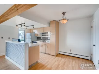 Photo #3: 909910 Listing