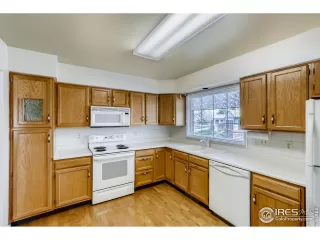 Photo #3: 909929 Listing