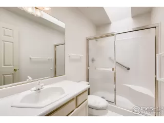 Photo #6: 909929 Listing