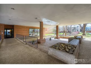 Photo #2: 909941 Listing