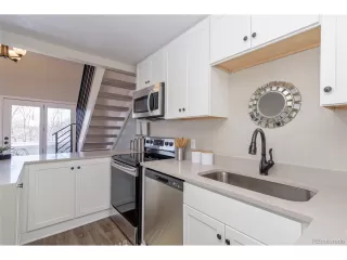 Photo #4: 9099593 Listing 