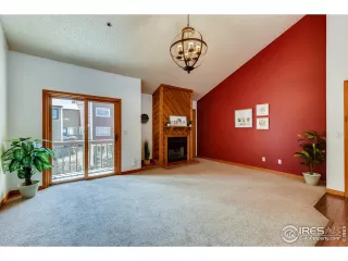 Photo #5: 909998 Listing