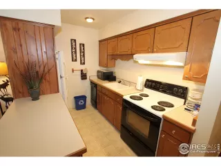 Photo #5: 910033 Listing