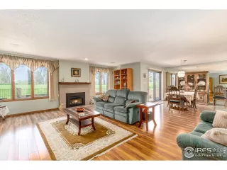 Photo #2: 910042 Listing