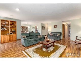 Photo #3: 910042 Listing