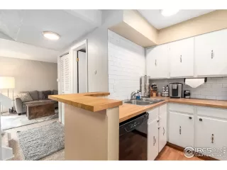 Photo #1: 910091 Listing