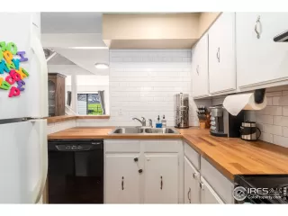 Photo #2: 910091 Listing