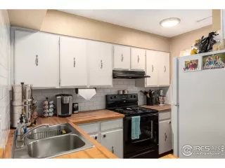 Photo #4: 910091 Listing