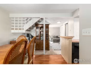 Photo #6: 910091 Listing