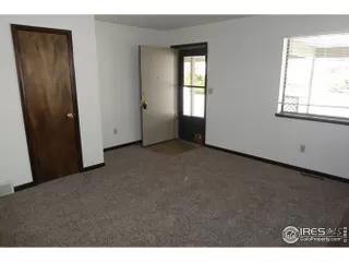 Photo #6: 910164 Listing