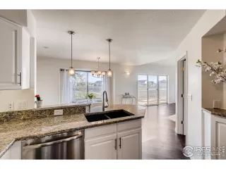 Photo #4: 910166 Listing