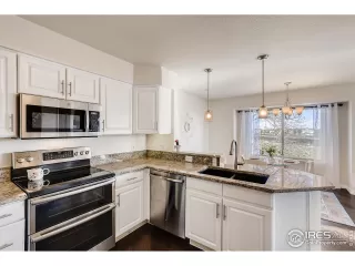 Photo #5: 910166 Listing
