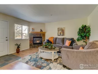 Photo #4: 910199 Listing 