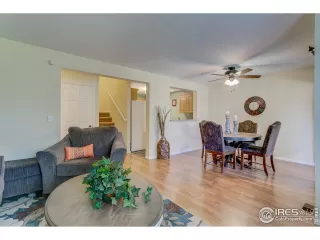 Photo #6: 910199 Listing 