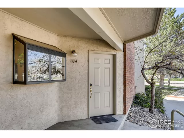 MLS: 910204 Condo For Sale