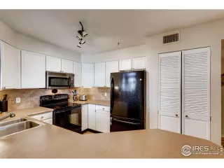 Photo #4: 910204 Listing 