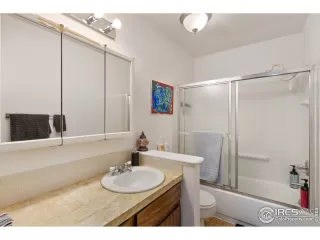 Photo #6: 910206 Listing 