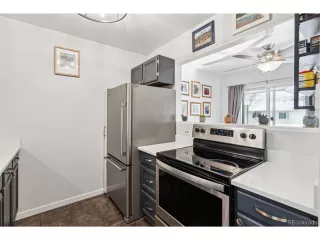 Photo #5: 9102410 Listing