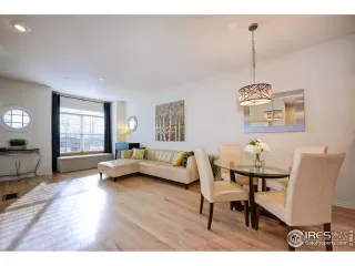 Photo #2: 910264 Listing