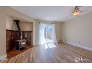Photo #4: 910333 Listing