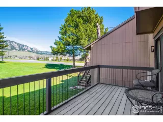 Photo #2: 910346 Listing