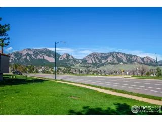 Photo #3: 910346 Listing