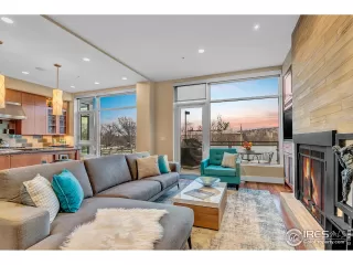 Photo #4: 910411 Listing