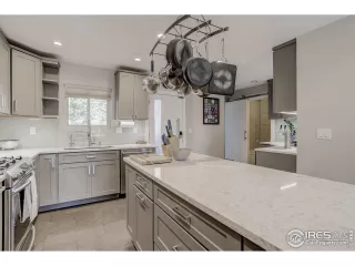 Photo #2: 910420 Listing