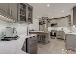 Photo #3: 910420 Listing