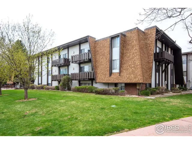 MLS: 910438 Condo For Sale