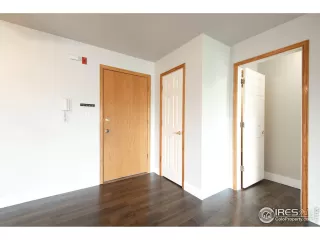 Photo #2: 910438 Listing