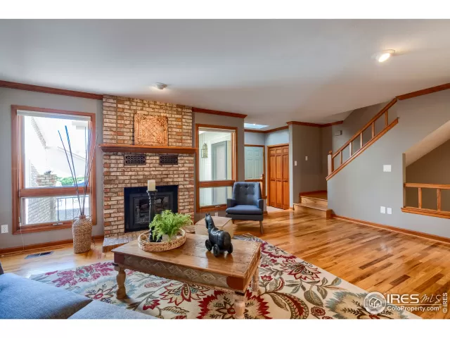 MLS: 910458 Condo For Sale