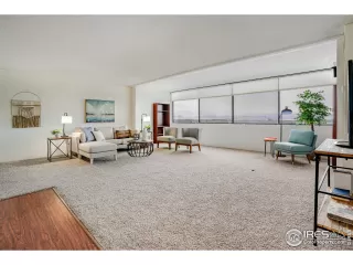 Photo #2: 910479 Listing