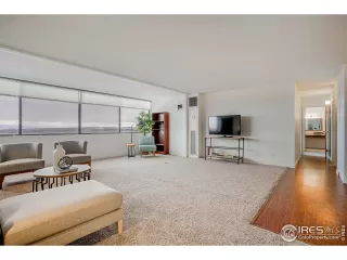 Photo #3: 910479 Listing