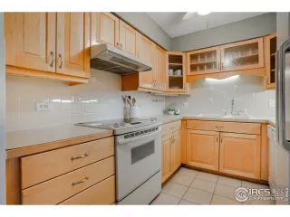 Photo #5: 910479 Listing