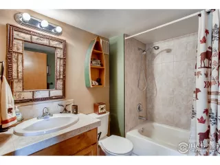 Photo #4: 910489 Listing