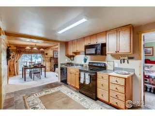 Photo #5: 910489 Listing