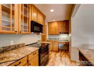 Photo #2: 910541 Listing