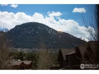 Photo #6: 910552 Listing