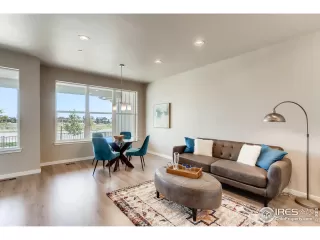 Photo #5: 910654 Listing